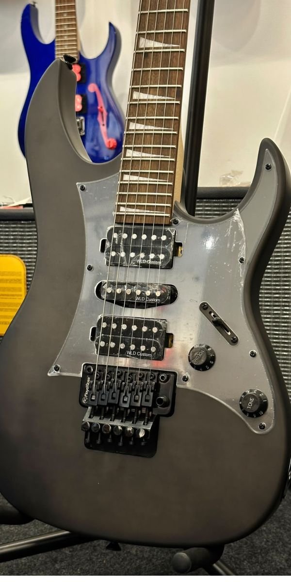 Guitarra Elétrica Waldman WIG450X TBKS Trans Black Satin HSH Floyd Rose 24 Trastes