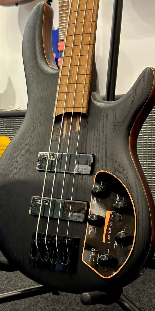 Contrabaixo Fretless Cort B4 Element FL OPTB 4 Cordas Bartolini Hipshot
