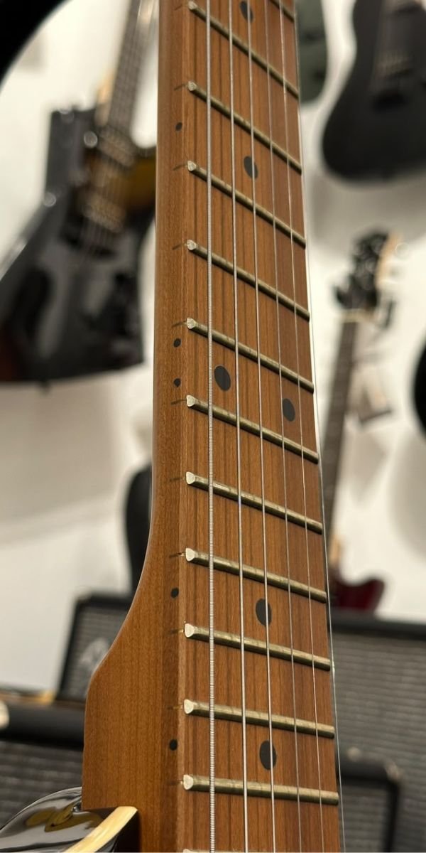 Guitarra Elétrica Waldman WIS160 Super Strato HSS Roasted Maple com Bag