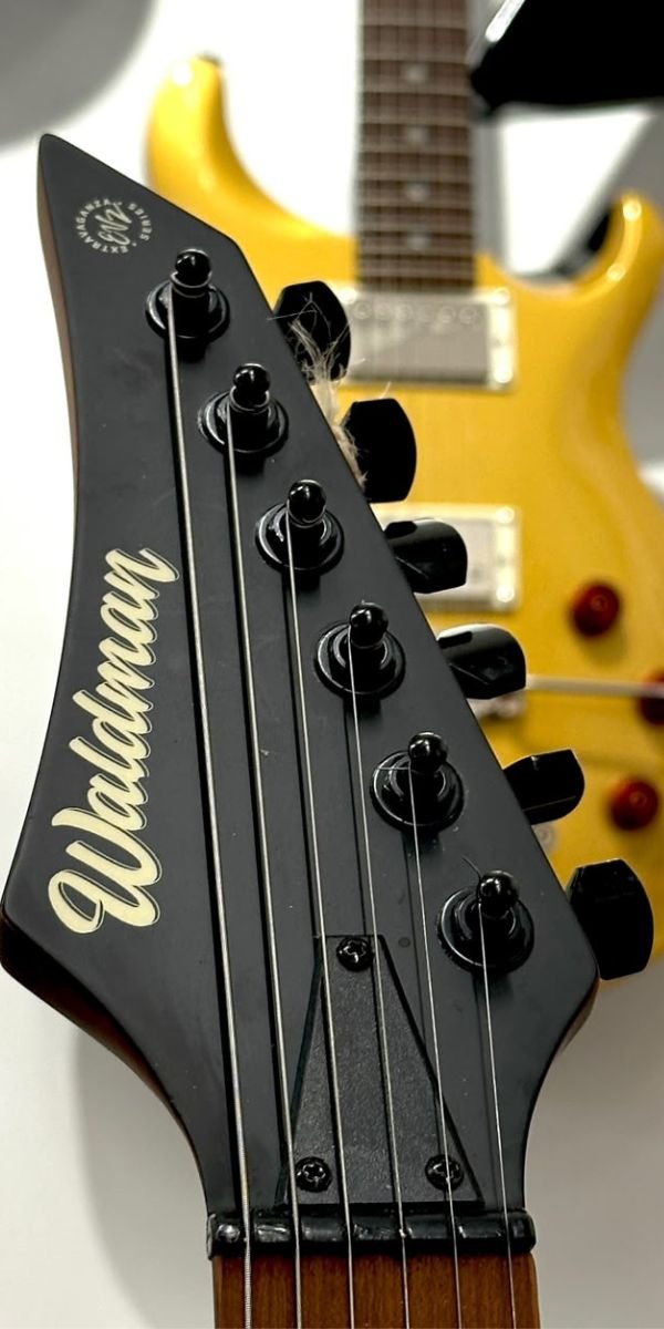 Guitarra Elétrica Waldman WIGR120 WH White Super Strato HH 24 Trastes Roasted Maple