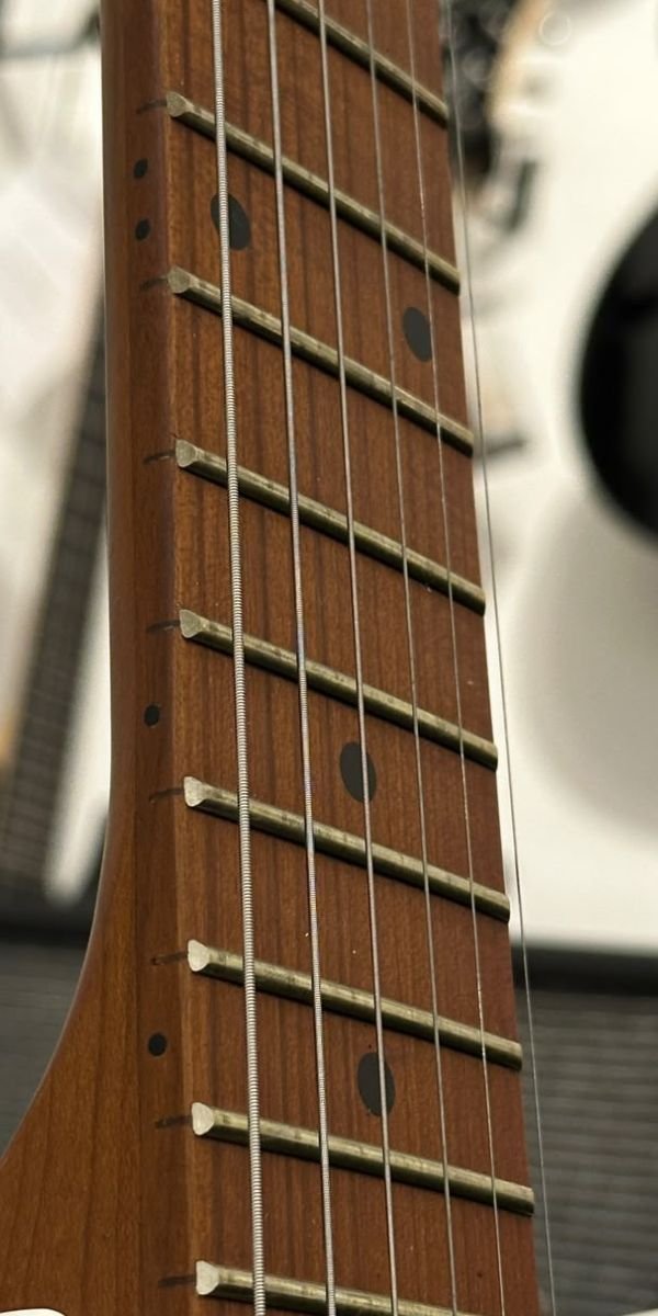 Guitarra Elétrica Waldman WIGR120 WH White Super Strato HH 24 Trastes Roasted Maple