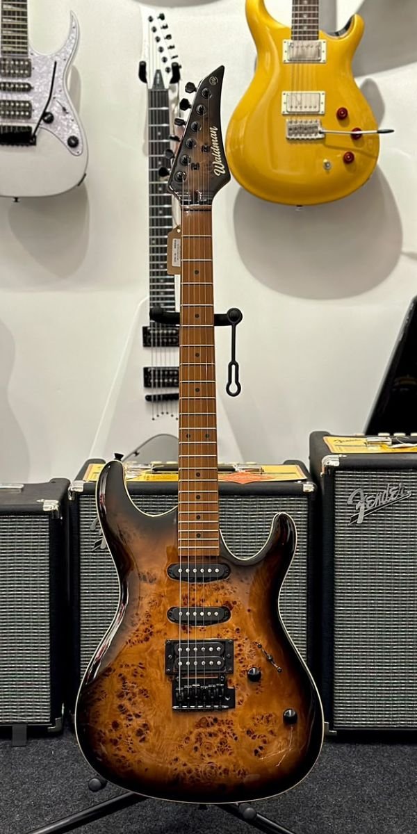 Guitarra Elétrica Waldman WIS160 Super Strato HSS Roasted Maple com Bag