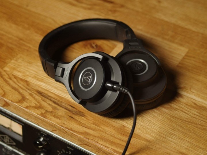 Qual fone de referência comprar? Guia com AKG K72, Audio-Technica M20x/M40x e Shure SRH240A/SRH440