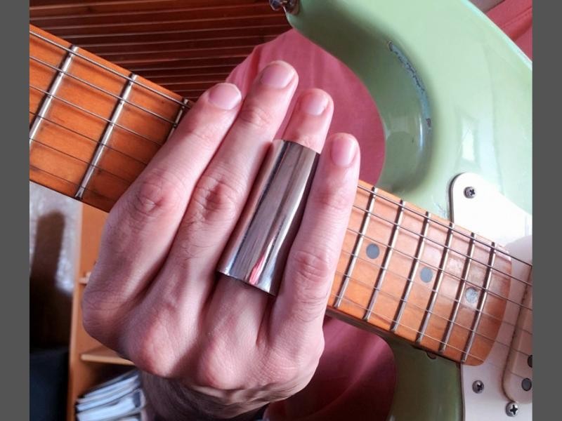 Dicas para Slide Guitar: quais as afinações e técnicas para quem está começando?