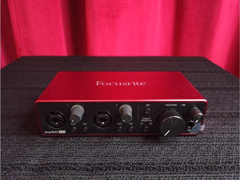 Focusrite Scarlett: clássico das interfaces chega à terceira geração