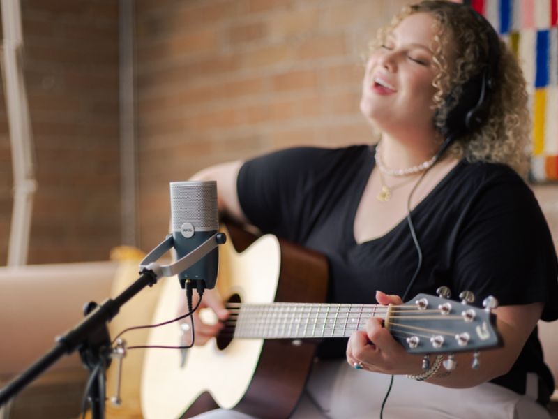 Microfones condensadores USB para gravar em casa: como escolher o modelo ideal