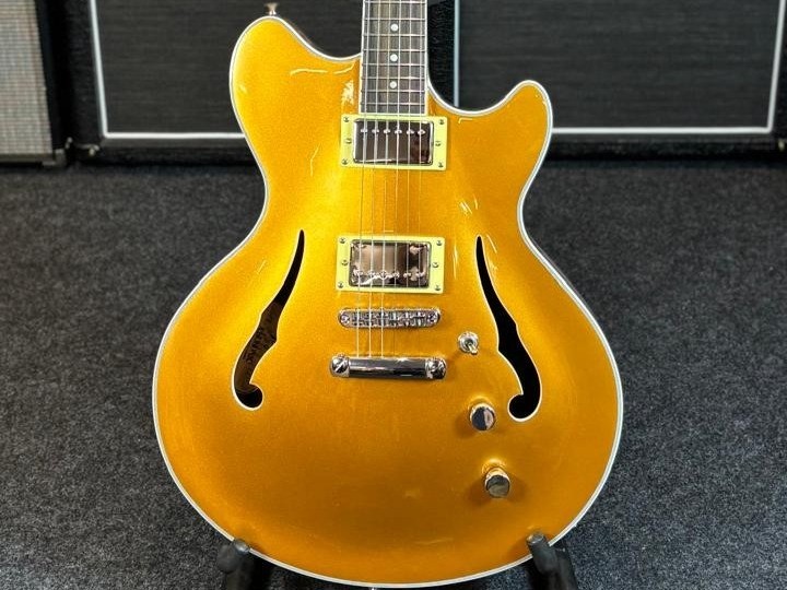 Tagima Ekosonic: tudo sobre a guitarra semiacústica com visual moderno e timbre encorpado