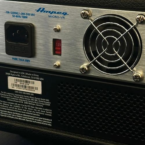 Cabeçote Ampeg Micro-vr 200w Para Contrabaixo 