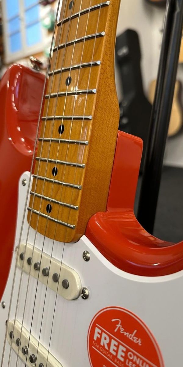 Guitarra Strato Fender Squier Classic Vibe 50's  Fiesta Red 
