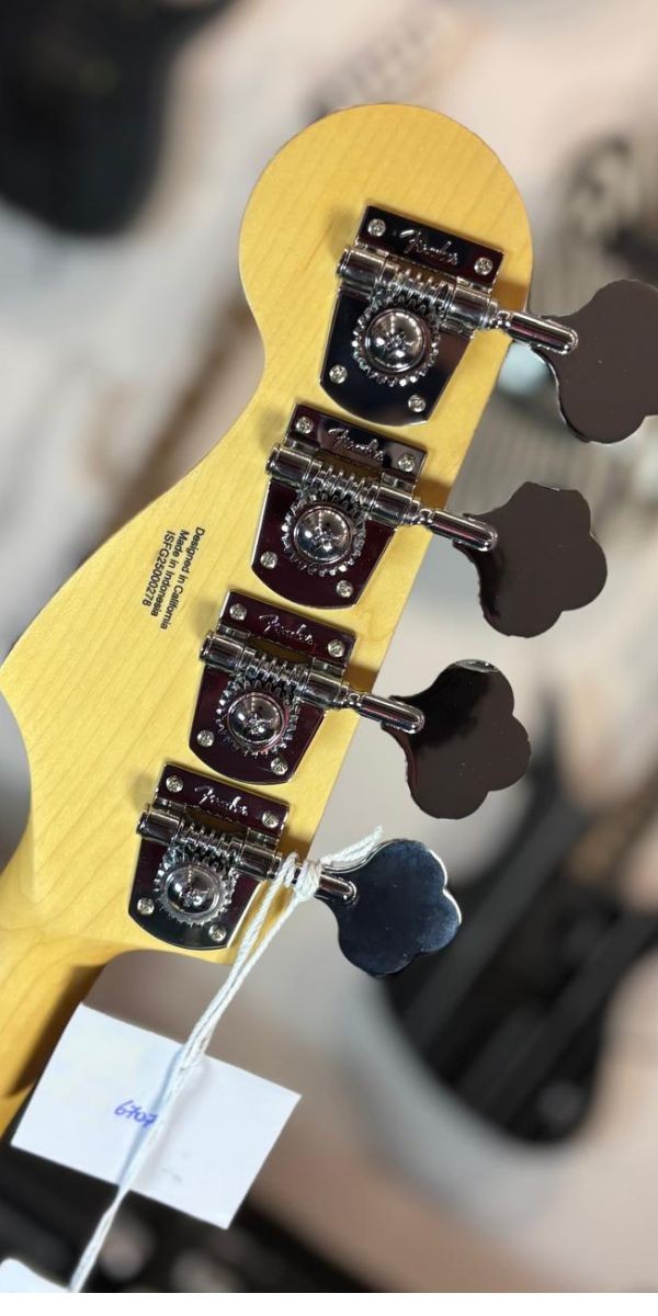 Baixo Fender Standard Jazz Bass Olympic White 