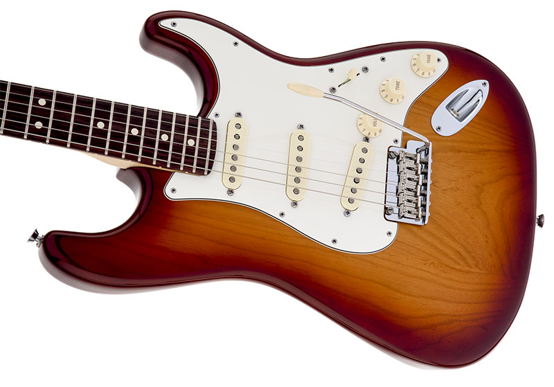 Guitarra Fender 011 3000 - am Standard Stratocaster Ash rw - 747 - Sienna Sunburst 