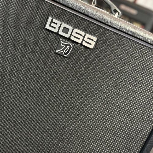Amplificador Boss Katana 100 Gen 3 Ktn-100-3 100w 1x12 Para Guitarra 
