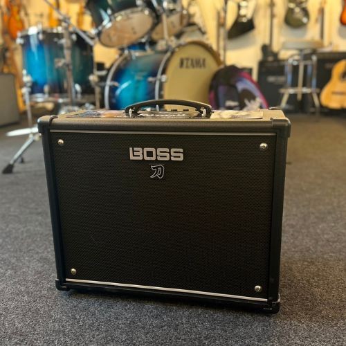 Amplificador Combo Boss Katana 50 Gen 3 50w 1x12 Para Guitarra 