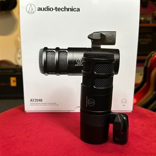 Microfone Audio-technica At2040 Dinâmico Hipercardioide Para Podcast e Streaming 
