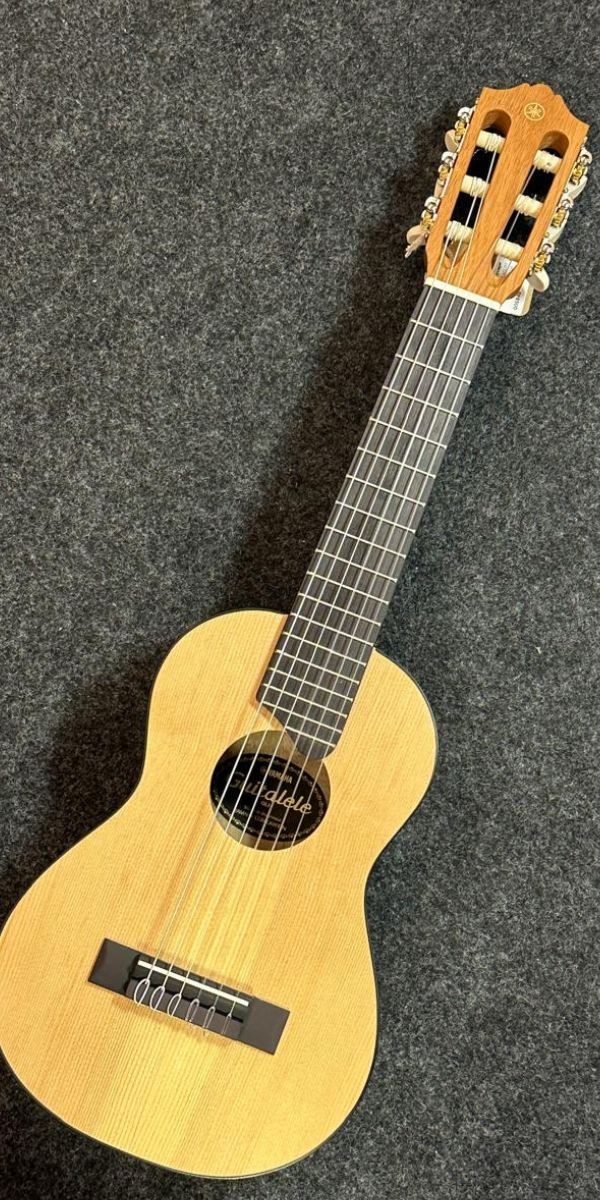 Guitalele Yamaha Gl1 Natural Nylon Com Bag – Violão Ukulele 6 Cordas 
