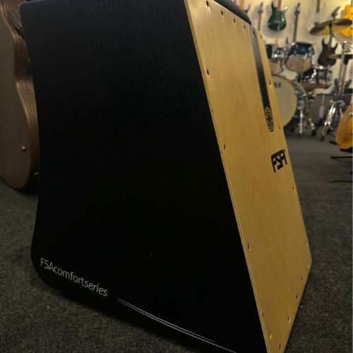 Cajon Fsa Comfort Fca4501 Preto Eletroacústico Com Captação Dupla Xlr 