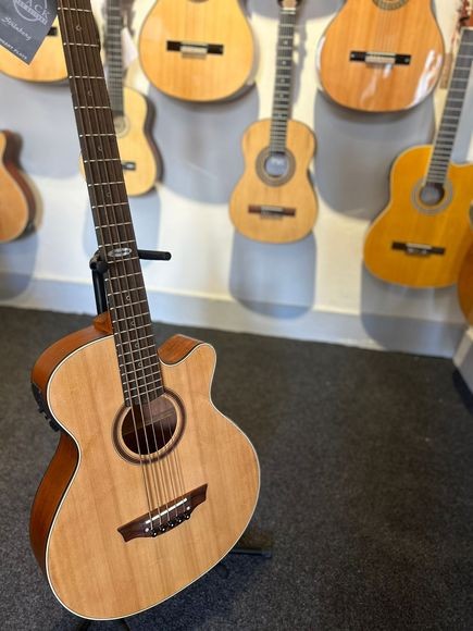 Baixolão Strinberg Sb250c Eletroacústico Natural Fosco 