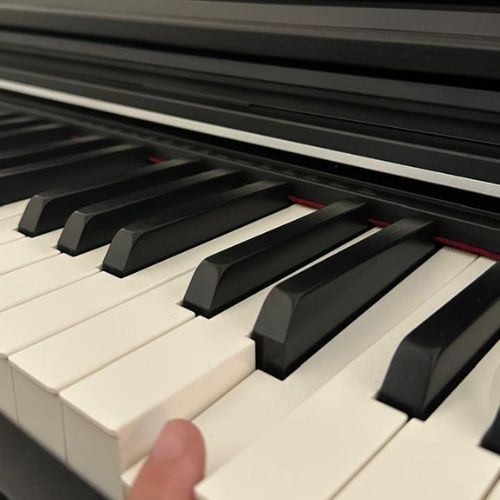 Piano Digital Casio Celviano Ap-s200bk Preto 88 Teclas Hammer Action Com 3 Pedais 
