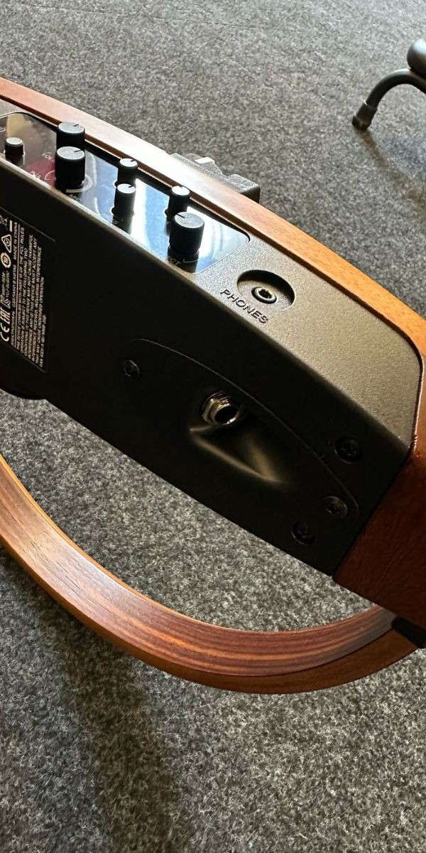 Violão Yamaha Silent Slg200n nt Natural Nylon Eletroacústico Com Bag 