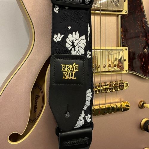 Correia Ernie Ball Jacquard Vanilla Rose P05357 Para Guitarra, Violão ou Baixo 