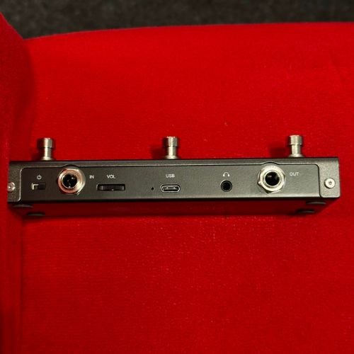 Pedaleira M-vave Tank Mini Guitarra 21 Presets Bluetooth Interface Usb e Simulador de Amp 