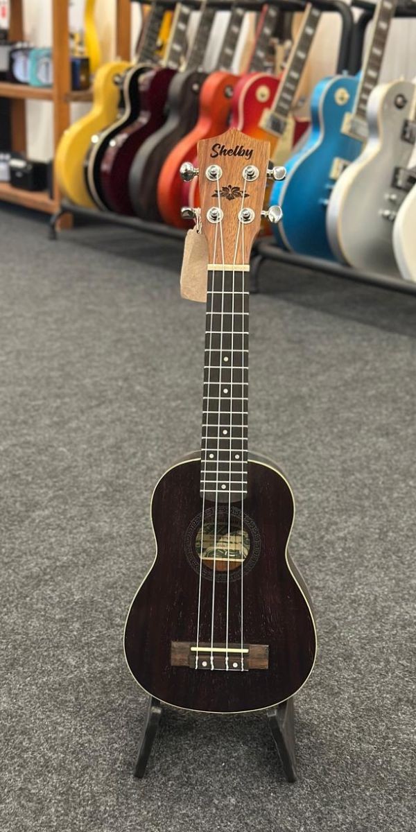 Ukulele Shelby Su21r Soprano Jacarandá Acetinado 21" 