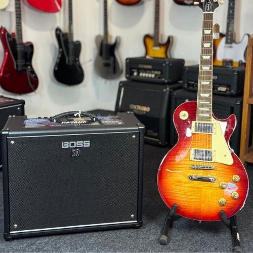 Amplificador Boss Katana 100 Gen 3 Ktn-100-3 100w 1x12 Para Guitarra 
