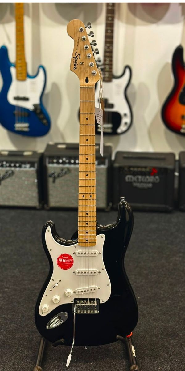 Guitarra Squier Sonic Stratocaster Canhota Maple Black | Openstage 