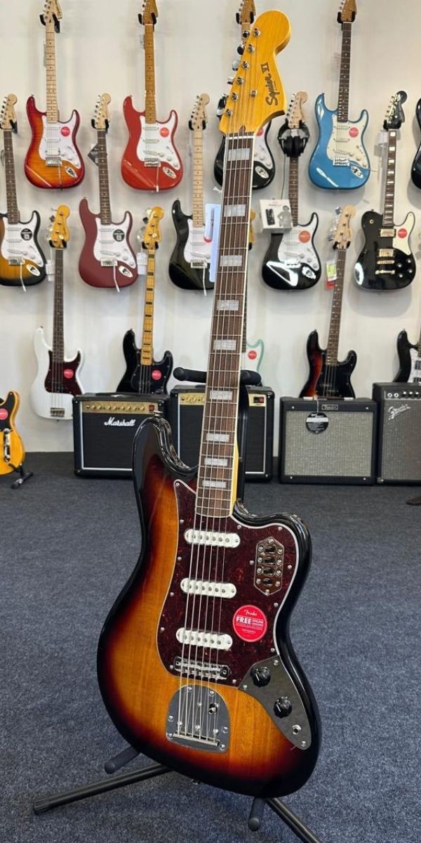 Contrabaixo Squier Classic Vibe Bass vi 6 Cordas 3-color Sunburst 