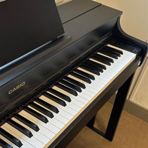 Piano Digital Casio Celviano Ap-300bk Preto 88 Teclas Com Banqueta e Bluetooth 