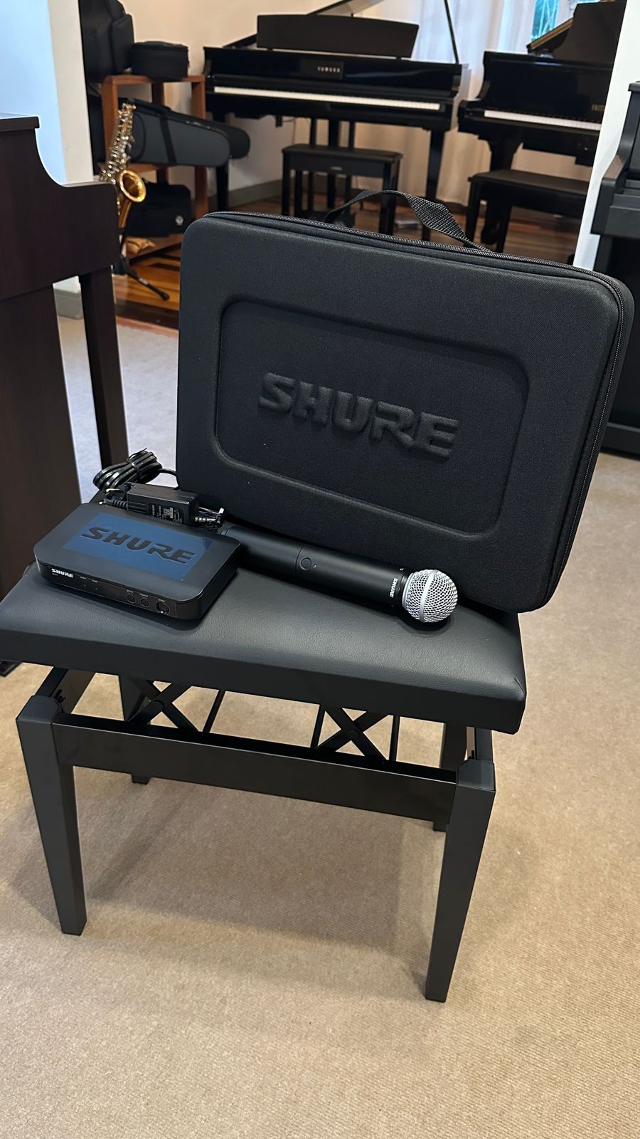 Sistema de Microfone Sem Fio de Mão Blx-24br/sm58 M15 - Shure 