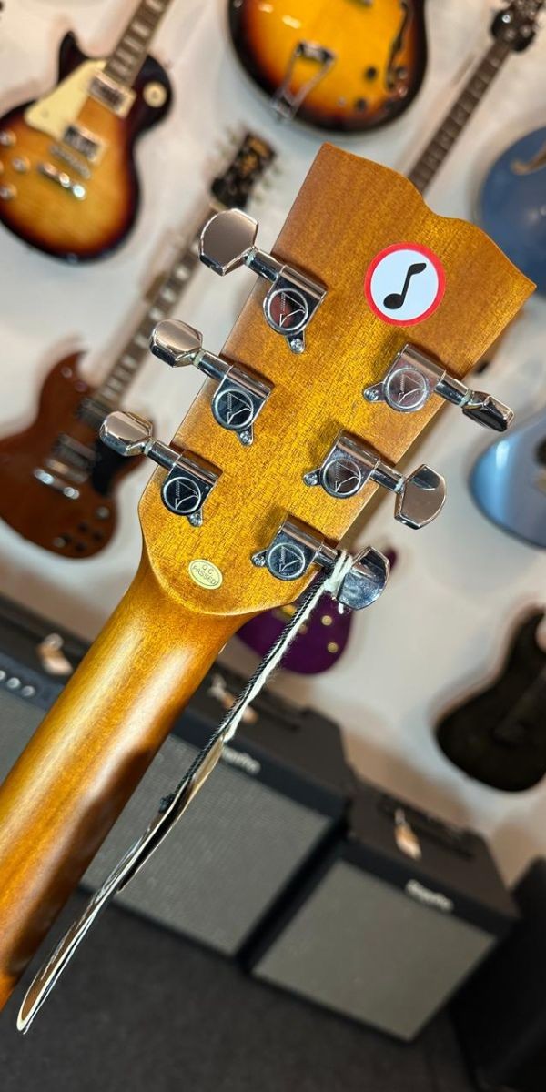 Violão Eagle Ema 663 Auditorium Cutway Aço Elétrico Natural Satin 