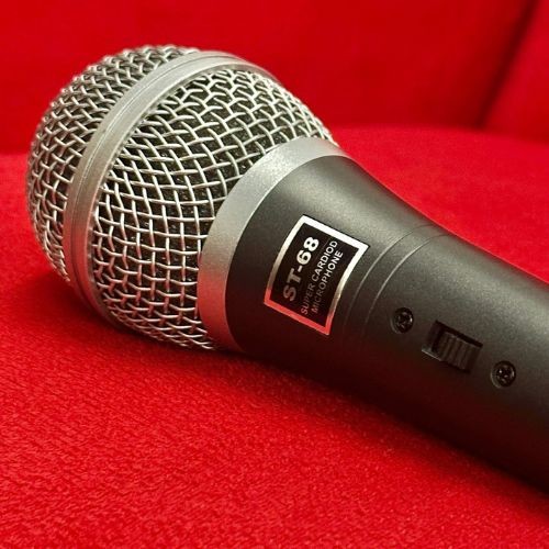 Microfone Dinâmico Staner St68 Supercardioide Xlr Com Cabo e Bag 