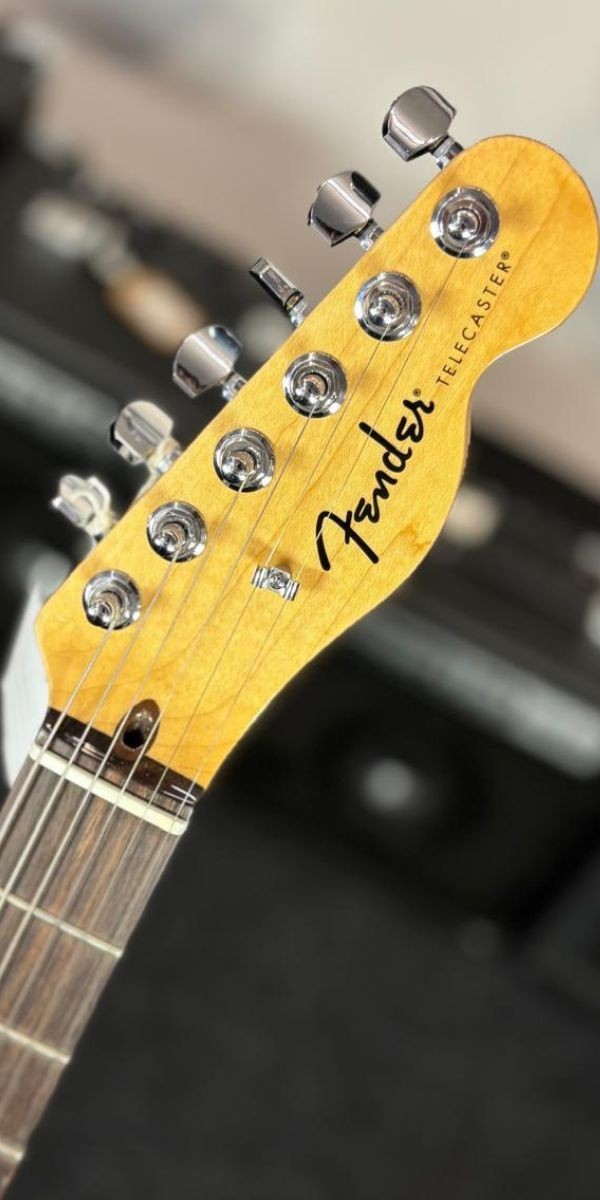 Guitarra Fender Standard Telecaster Olympic White Laurel Com Escudo Branco 