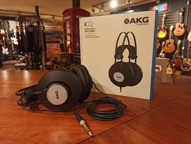 Fone de Ouvido Akg K72 