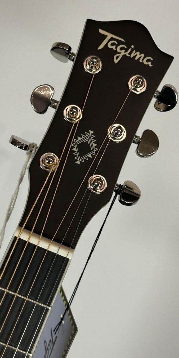 Violão Eletroacústico Tagima Andes eq Aço Cutaway Candy Apple Satin 
