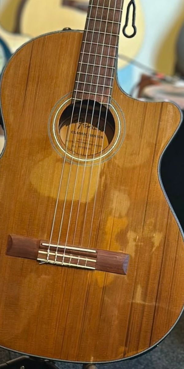 Violão Fender Cn-140sce Nylon Thinline Natural Com Fishman Com Case 
