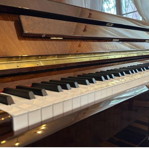 Piano Acústico Vertical Fritz Dobbert Fd126 ib Imbuia Brilho Com Banqueta Regulável 