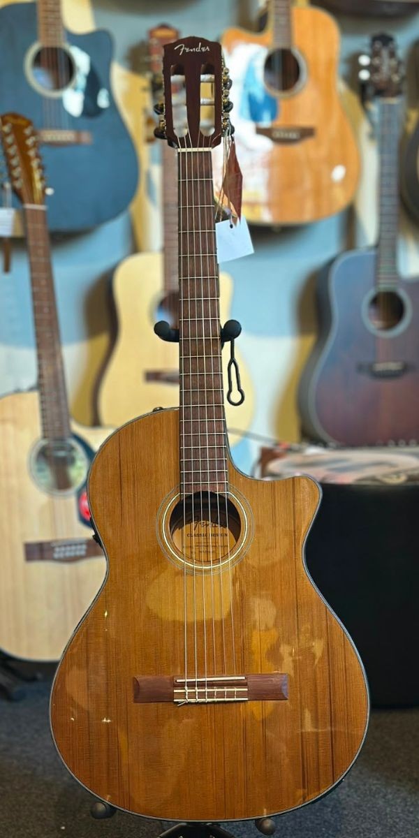 Violão Fender Cn-140sce Nylon Thinline Natural Com Fishman Com Case 