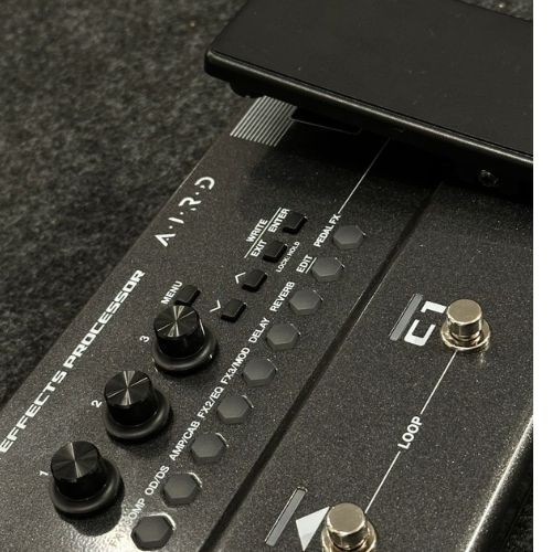 Pedaleira Guitarra Boss Gx-1 Multi Efeitos Com Aird, Bluetooth, Usb-c e Pedal de Expressão 