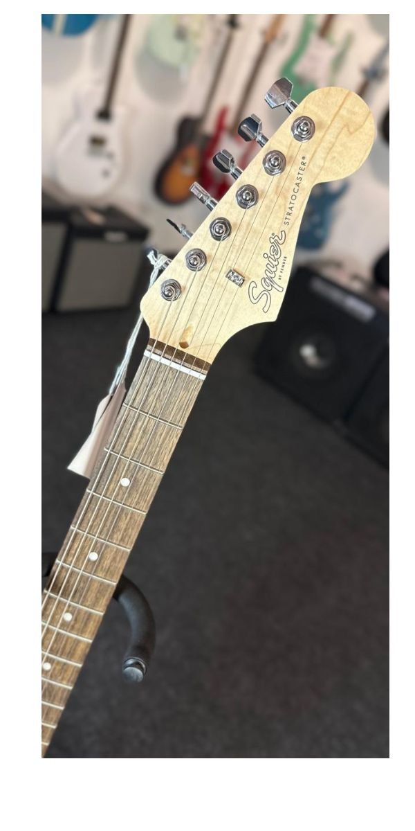 Guitarra Fender Squier Debut Stratocaster HT Hss Black Satin