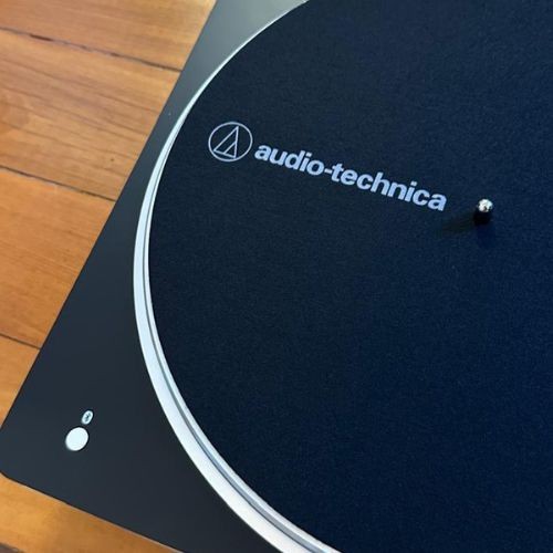 Toca Discos Audio Technica Bluetooth At-lp70xbt-bs-c Black Sylver 