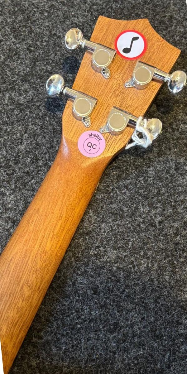 Ukulele Shelby Su21m Soprano 21 Polegadas Mogno Acetinado 