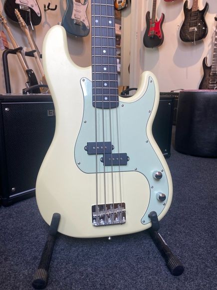 Baixo 4 Cordas Tagima Memphis Mb40 Owh Satin Precision Branco 