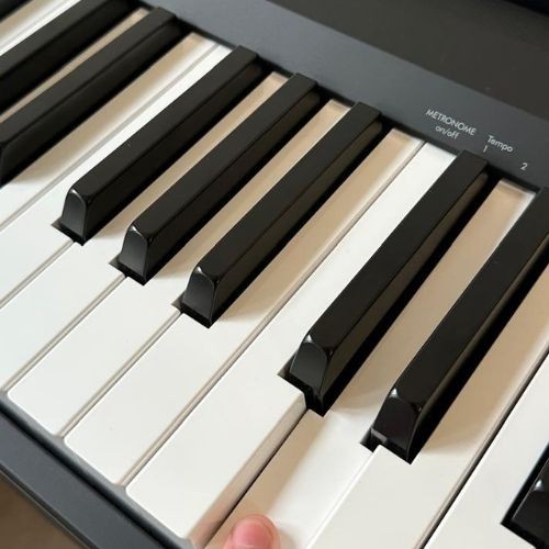 Piano Digital Yamaha P-145bt Preto 88 Teclas Ghc Com Bluetooth 