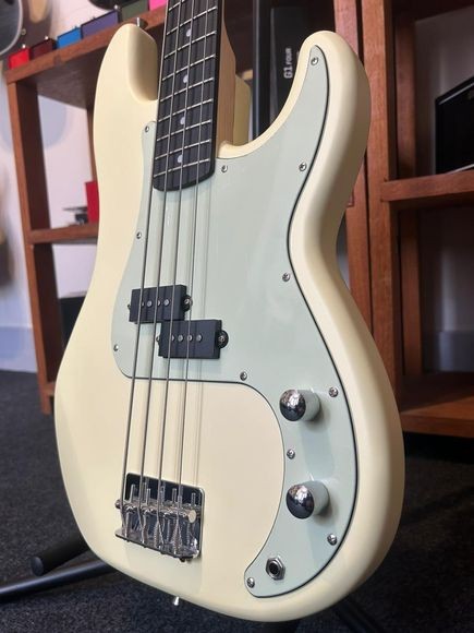 Baixo 4 Cordas Tagima Memphis Mb40 Owh Satin Precision Branco 