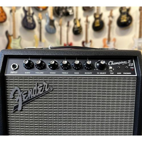 Amplificador Fender Champion ii 25 25w 1x8 120v br Para Guitarra 