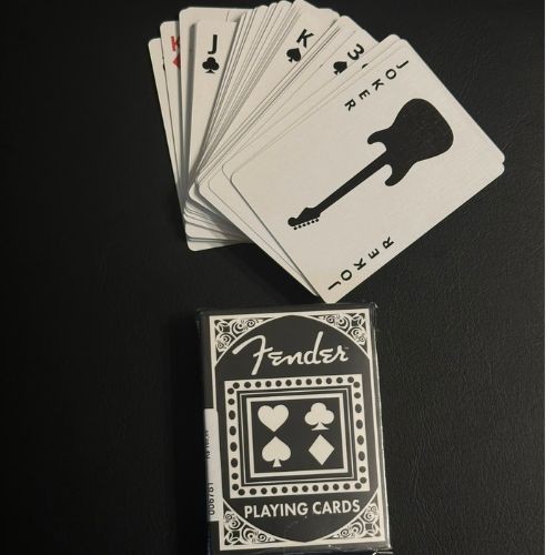 Baralho Fender Stratocaster Playing Cards Original Com 54 Cartas | Presente Para Guitarrista 