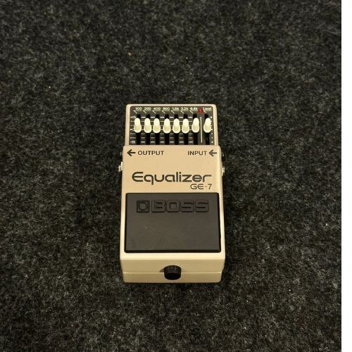 Pedal Boss Ge-7 Equalizador Gráfico 7 Bandas Para Guitarra 