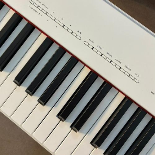 Piano Digital Yamaha P225 Branco 